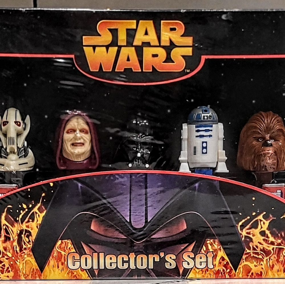 STAR WARS NUMBERED VINTAGE & COMPLETE PEZ COLLECTORS SET 2005